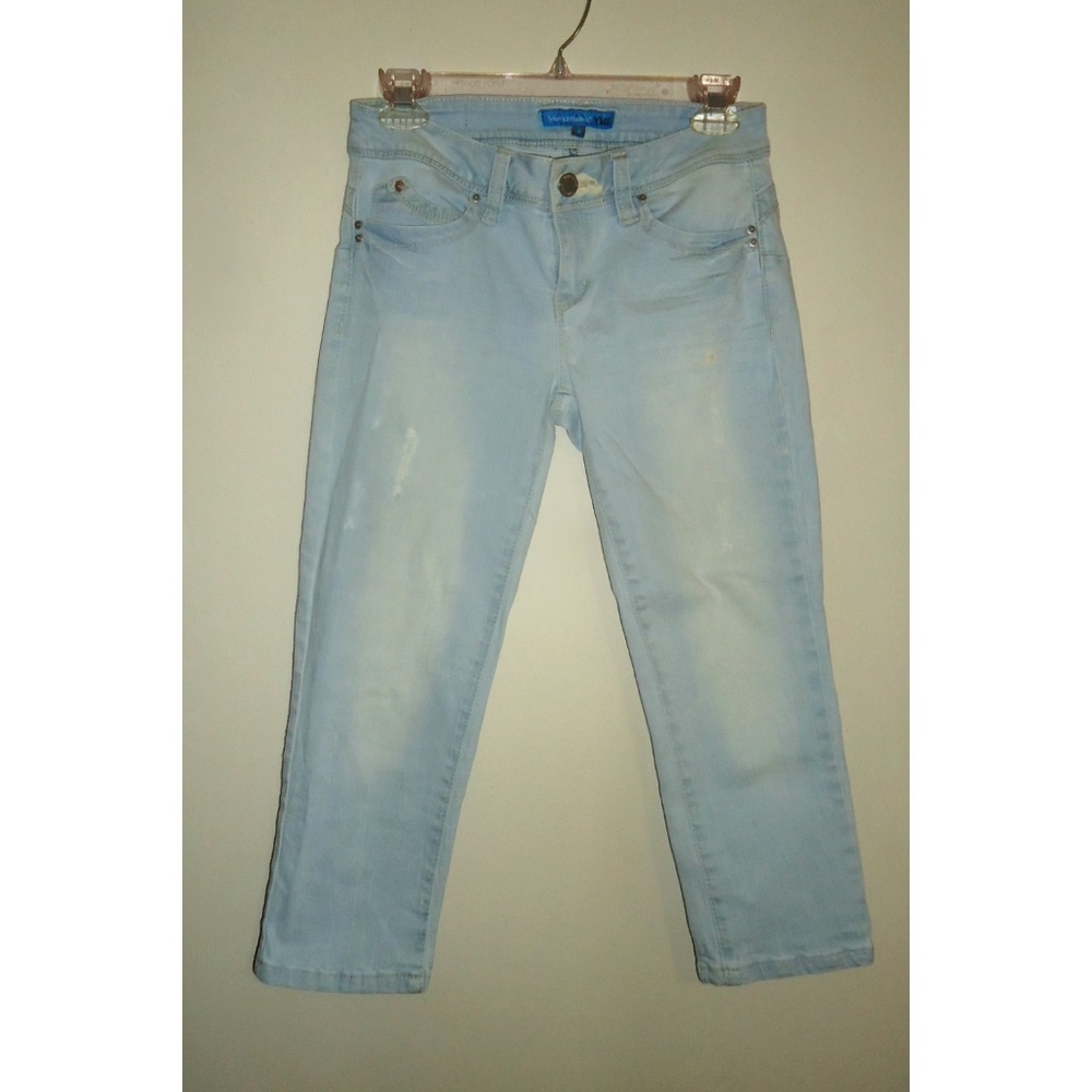 NWT Wanna Betta Butt Light Blue Capri